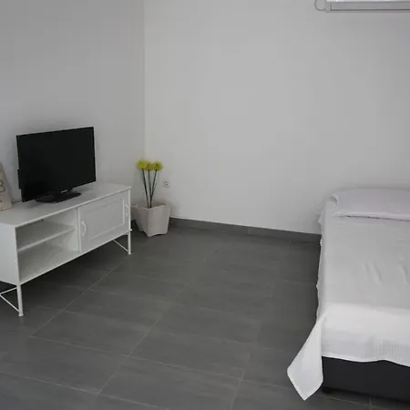 Sonja Apartment